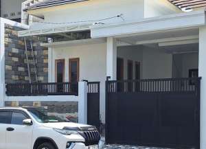 Rumah Sentraland Driyorejo siap huni dekat Pakuwon Mall lokasi di ",
          price: `1380000000`,
          currency: `IDR`
    };


    let pageData = {
        viewPhoneModalField: , tersedia melalui melalui situs Lamudi