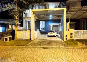 Rumah Sewa Bagus Araya Malang, 5 Kamar tidur, Full Perabot, Dekat Kampus BINUS lokasi di ",
          price: `125000000`,
          currency: `IDR`
    };


    let pageData = {
        viewPhoneModalField: , tersedia melalui melalui situs Lamudi