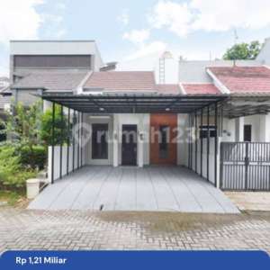 Rumah SHM 2 Lantai 10 Menit ke Summarecon Mall Serpong Bisa KPR J14963 , tersedia melalui melalui situs Rumah123