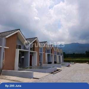 Rumah Shm Di El Green Pamulihan Residence Siap Huni , tersedia melalui melalui situs Rumah123