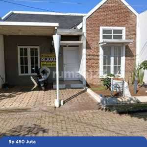 Rumah SHM Lokasi Strategis di Srimaya View, Ngamprah, Bandung Barat , tersedia melalui melalui situs Rumah123