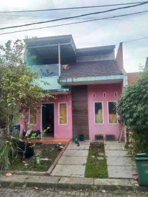 Rumah SHM Siap Huni dekat Mall Ciputra Tangerang Dibantu KPR J-34105 lokasi di Panongan, tersedia melalui melalui situs Olx