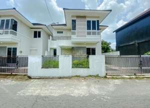 Rumah Siap Huni 2 Lantai Dekat UKRIM Kalasan Sleman lokasi di kalasan, tersedia melalui melalui situs Lamudi