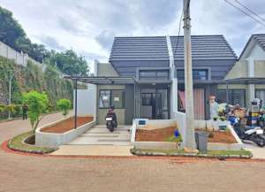 Rumah Siap Huni 8 Menit ke The Park Mall Sawangan Hadap Utara J-39077 lokasi di sawangan-1, tersedia melalui melalui situs Lamudi