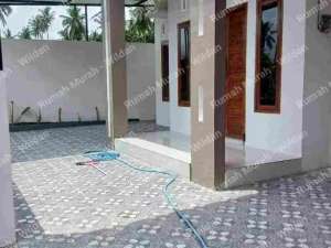 Rumah Siap Huni Dalam Perumahan Dekat Rs Fatimah Banyuwangi lokasi di Banyuwangi, tersedia melalui melalui situs Olx