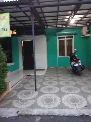 Rumah siap huni di karawaci dekat lippo lokasi di Curug, tersedia melalui melalui situs Olx