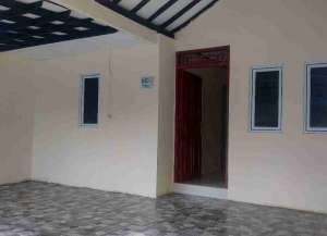 Rumah siap huni di komplek yang nyaman dekat samping Ciledug lokasi di larangan-3, tersedia melalui melalui situs Lamudi