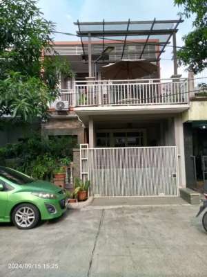 Rumah Siap Huni di Radar Auri Cimanggis lokasi di Cimanggis, tersedia melalui melalui situs Olx