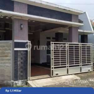 Rumah siap huni luas 169m2 jl kertanegara singosari , tersedia melalui melalui situs Rumah123