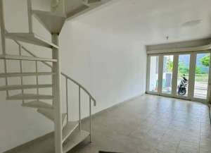 Rumah Siap Huni Minimalis Pakuwon City San Antonio Surabaya lokasi di kalisari, tersedia melalui melalui situs Lamudi