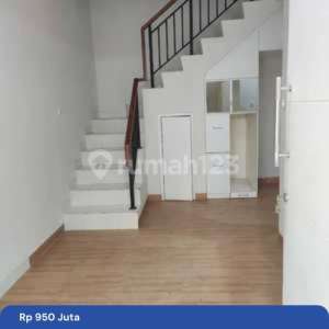 RUMAH SIAP HUNI SEMI FURNISH DI ARCADIA VILLAGE GADING SERPONG , tersedia melalui melalui situs Rumah123