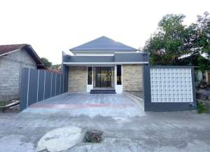 RUMAH SIAP HUNI TANAH LUAS 700JTAN SHM DI SLEMAN JOGJA lokasi di ",
          price: `760000000`,
          currency: `IDR`
    };


    let pageData = {
        viewPhoneModalField: , tersedia melalui melalui situs Lamudi
