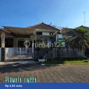 Rumah Siap Huni Terawat Dekat Ub Di Permata Jingga Suhat Malang , tersedia melalui melalui situs Rumah123