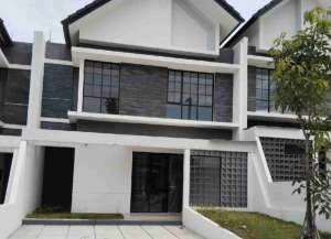 Rumah Siap Huni The Miles BSB City Semarang lokasi di ",
          price: `1470000000`,
          currency: `IDR`
    };


    let pageData = {
        viewPhoneModalField: , tersedia melalui melalui situs Lamudi