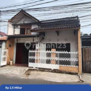 Rumah Stategis Akses 2 mobil lebar, Buat Kos Kosan, Mampang Prapatan ,Jaksel , tersedia melalui melalui situs Rumah123