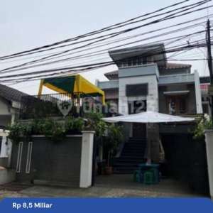 RUMAH Strategis Pinggir Jalanutk Cafe Otista Jakarta Timur , tersedia melalui melalui situs Rumah123