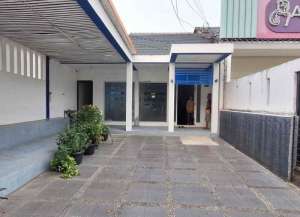 Rumah Strategis Pinggir Jalan Cocok Untuk Segala Usaha di Balai Pustaka Rawamangun Jakarta Timur lokasi di ",
          price: `4500000000`,
          currency: `IDR`
    };


    let pageData = {
        viewPhoneModalField: , tersedia melalui melalui situs Lamudi