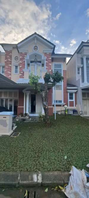 RUMAH SUPER RAPIH CAKEP SEBRANG MAL SMS ALEXANDRITE GADING SERPONG lokasi di Gading Serpong, tersedia melalui melalui situs Olx
