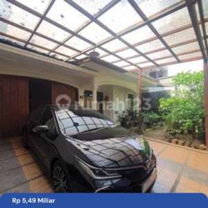 rumah terawat dan strategis di sayap pajajaran sayap paskal , tersedia melalui melalui situs Rumah123