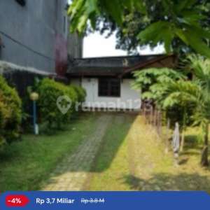 Rumah Tua Hitung Tanah Cocok Jd Kost Di Lenteng Agung Jakarta Selatan , tersedia melalui melalui situs Rumah123