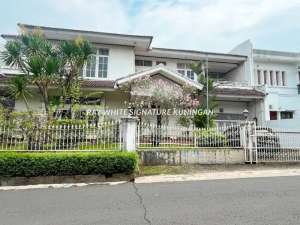 Rumah Tua Hitung Tanah di Komplek Deplu Pondok Aren Lokasi Aman lokasi di Pondok Aren, tersedia melalui melalui situs Olx