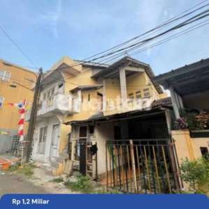 Rumah tua hitung tanah di Catalina, Gading Serpong , tersedia melalui melalui situs Rumah123