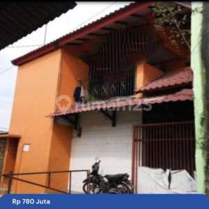 Rumah Usaha 2 Lantai di Jalan Stasiun Depok Baru , tersedia melalui melalui situs Rumah123