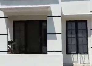 Rumah villa dijual di karangploso Batu Malang 335jt 2KT Inhouse24x lokasi di ",
          price: `335000000`,
          currency: `IDR`
    };


    let pageData = {
        viewPhoneModalField: , tersedia melalui melalui situs Lamudi