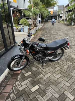 Jual bekas RX KING HITAM 2005,lokasi di Batununggal