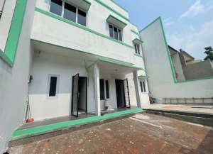 Sewa rumah kapuk grisenda jakarta utara rumah besar hadap utara lokasi di ",
          price: `200000000`,
          currency: `IDR`
    };


    let pageData = {
        viewPhoneModalField: , tersedia melalui melalui situs Lamudi