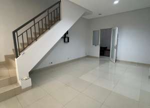 sewa rumah pik1 siap huni rapih cluster layar permai 4x12 strategis lokasi di ",
          price: `65000000`,
          currency: `IDR`
    };


    let pageData = {
        viewPhoneModalField: , tersedia melalui melalui situs Lamudi