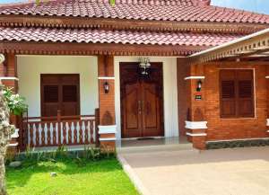 Soft Launching Joglo Klasik Sleman Timur Cuma 400 Jt An, SHM. lokasi di ",
          price: `475000100`,
          currency: `IDR`
    };


    let pageData = {
        viewPhoneModalField: , tersedia melalui melalui situs Lamudi