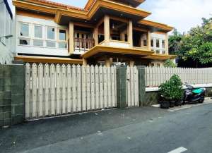 special price 12 milyar nego, rumah di otista cawang lokasi di cawang, tersedia melalui melalui situs Lamudi