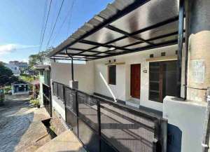 SUPER DEAL Rumah Siap Huni di Manglayang Regency, Full Renov Murah, Jarang Ada lokasi di ",
          price: `275000000`,
          currency: `IDR`
    };


    let pageData = {
        viewPhoneModalField: , tersedia melalui melalui situs Lamudi