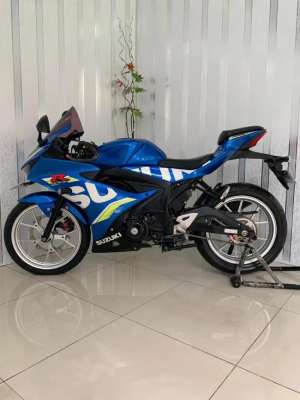 Jual bekas Suzuki GSX 150 R KEYLESS AD,lokasi di Pasar Kliwon