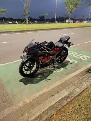 Jual bekas SUZUKI GSX R150,lokasi di Legok