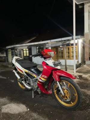 Suzuki Satri 120 R Satri Hiu lokasi di Singojuruh, tersedia melalui melalui situs Olx