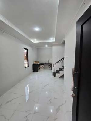 Take Over Kredit Rumah Di Bekasi Timur Dinding Bata Merah lokasi di Bekasi Timur, tersedia melalui melalui situs Olx