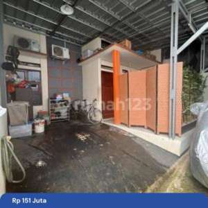 Take Over Rumah SHM Siap Huni di Sawangan Depok - 2KT, Harga 151 Juta Nego, Cicilan 3,2 JutaBln , tersedia melalui melalui situs Rumah123