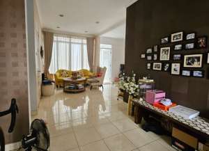 Taman Puri Bintaro Rumah Homie Terawat Dekat Club House Maleo Kucica Mertilang Senayan Emerald Discovery lokasi di ciputat-2, tersedia melalui melalui situs Lamudi