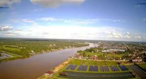 Tanah luas dari tepi jalan sampai sungai Kapuas lokasi di Kubu, tersedia melalui melalui situs Olx