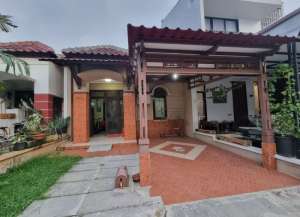 TERMURAH DIjual Rumah Sutera Flamboyan Alam Sutera lokasi di pondok-jagung, tersedia melalui melalui situs Lamudi