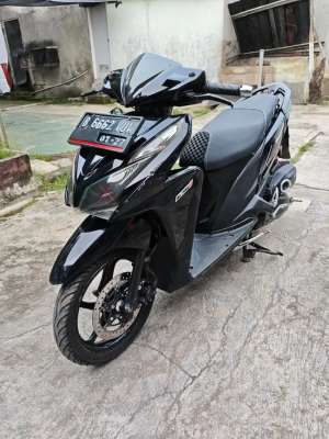 Jual bekas TERMURAH Vario kzr 125cc 2014 surat lengkap,lokasi di Bumi Serpong Damai