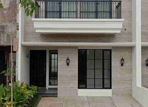 Townhouse American Classic Bebas banjir jatiwaringin bekasi lokasi di ",
          price: `1350000000`,
          currency: `IDR`
    };


    let pageData = {
        viewPhoneModalField: , tersedia melalui melalui situs Lamudi