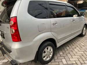 Jual bekas Toyota Avanza 2011 Bensin,lokasi di 