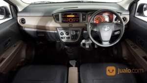 Jual bekas Toyota Calya E MT 2016 Silver,lokasi di Kota Bekasi