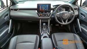 Jual bekas Toyota Corolla Cross 1.8 Hybrid AT 2020 Putih,lokasi di Kota Surabaya