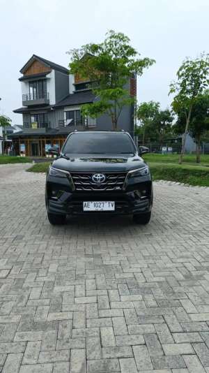 Jual bekas Toyota Fortuner 2.8 VRZ Diesel Matic 2023,lokasi di 