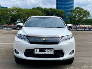 Jual bekas Toyota Harrier 2.0 at 2015,lokasi di Jakarta DKI