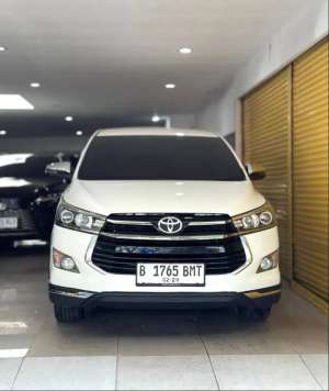 Jual bekas Toyota Innova Venturer 2.0 2019 February Automatic Putih Metalik Vieta,lokasi di 